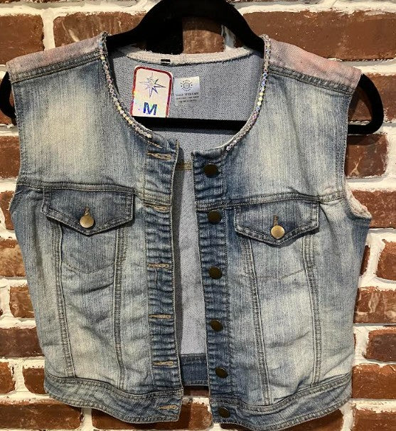 DBV Daisies and FREEDOM Faded Denim Cropped